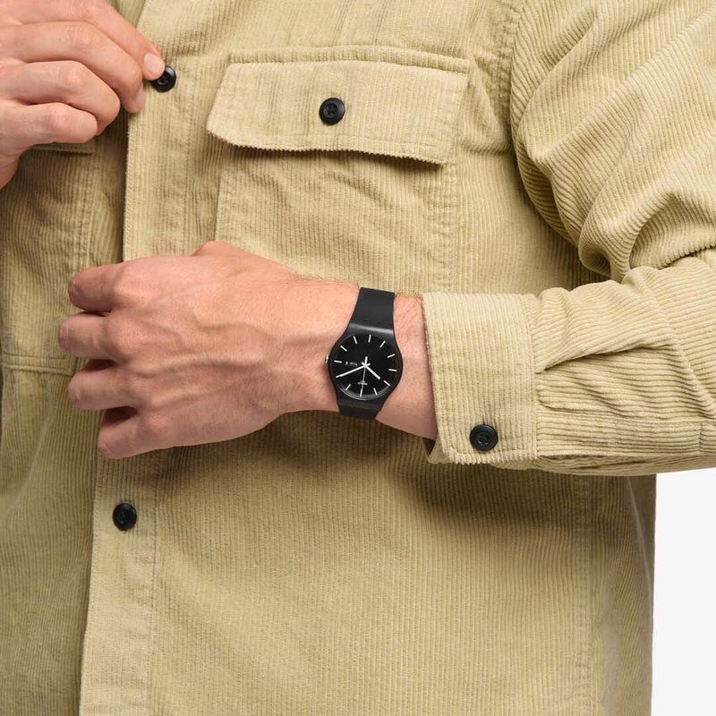 MONO BLACK